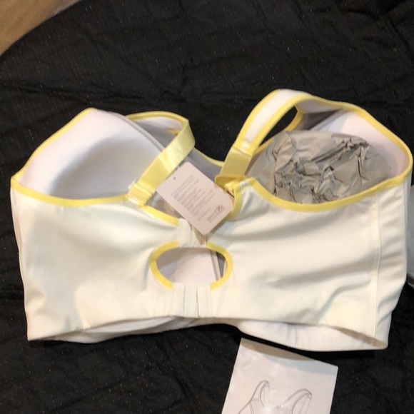 SPECIFIXS plus size full figure wireless 44i High Impact sports bra NWT - Picture 3 of 5